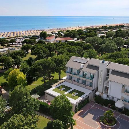 Hotel Hiki 3 Superior Bibione Exteriör bild
