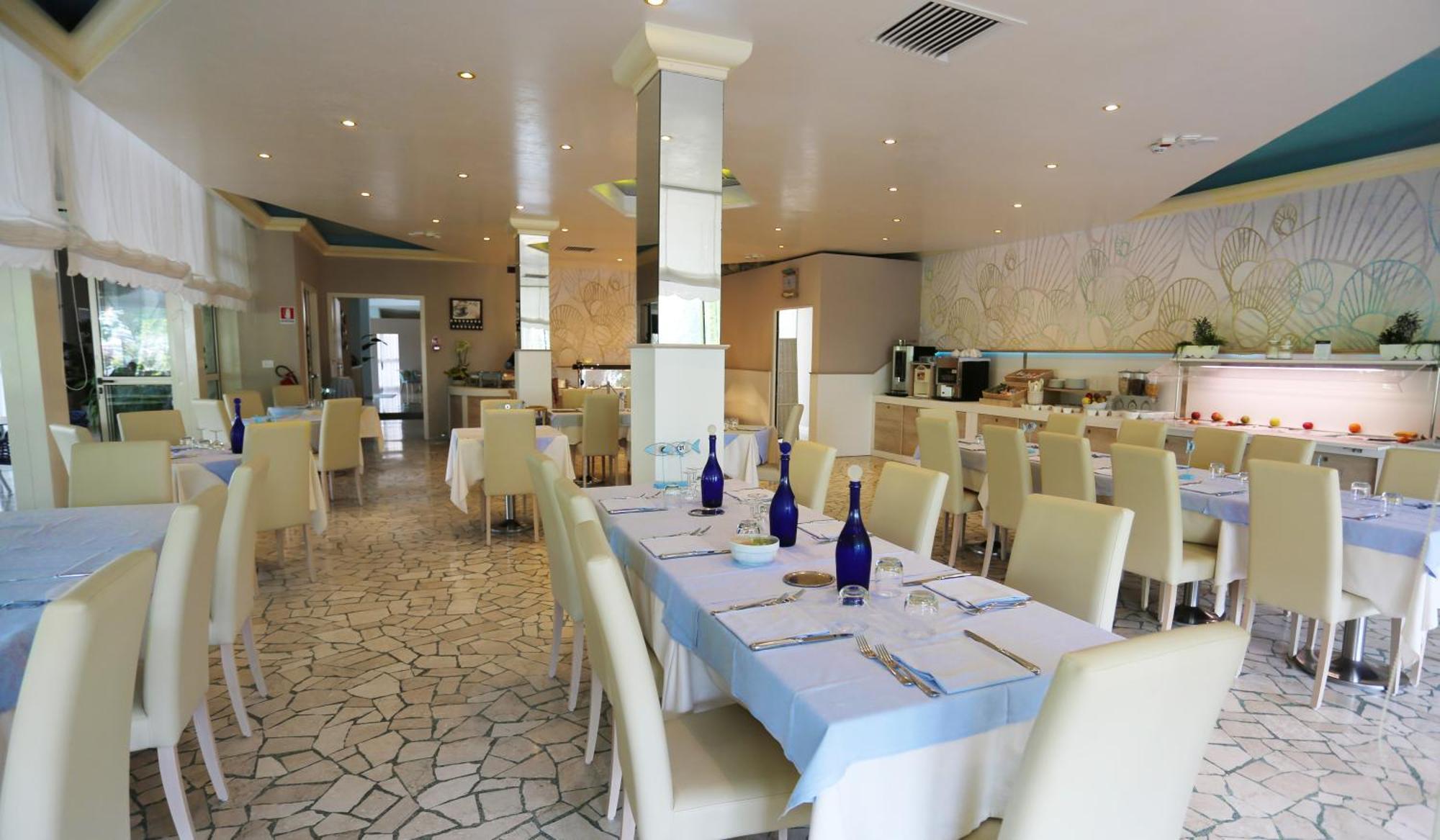 Hotel Hiki 3 Superior Bibione Exteriör bild