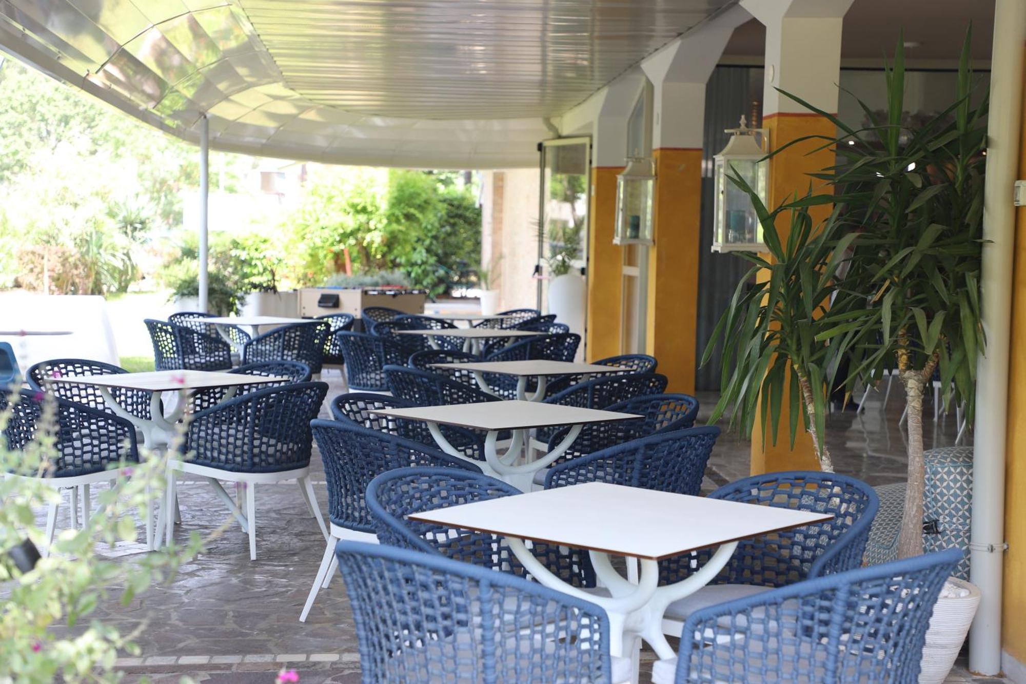 Hotel Hiki 3 Superior Bibione Exteriör bild