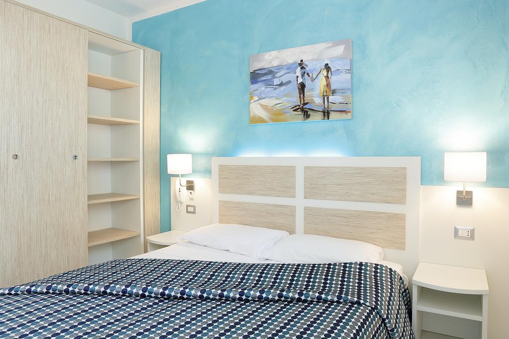 Hotel Hiki 3 Superior Bibione Exteriör bild
